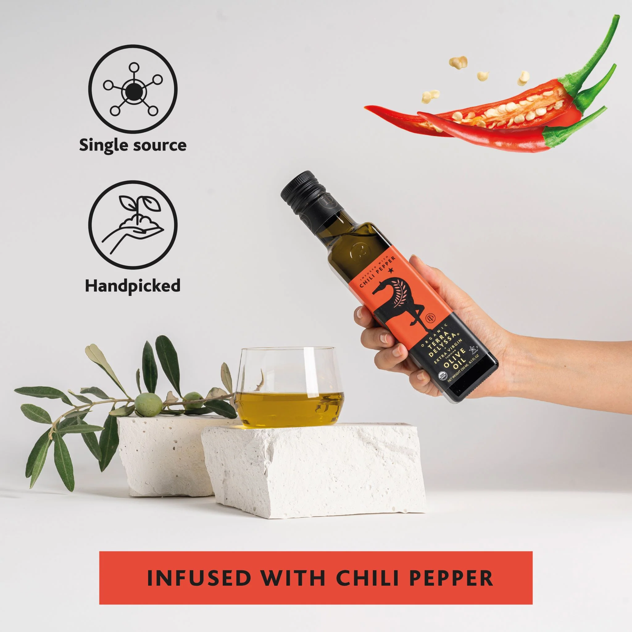 Red Pepper Infused Extra Virgin Olive Oil - Image 4